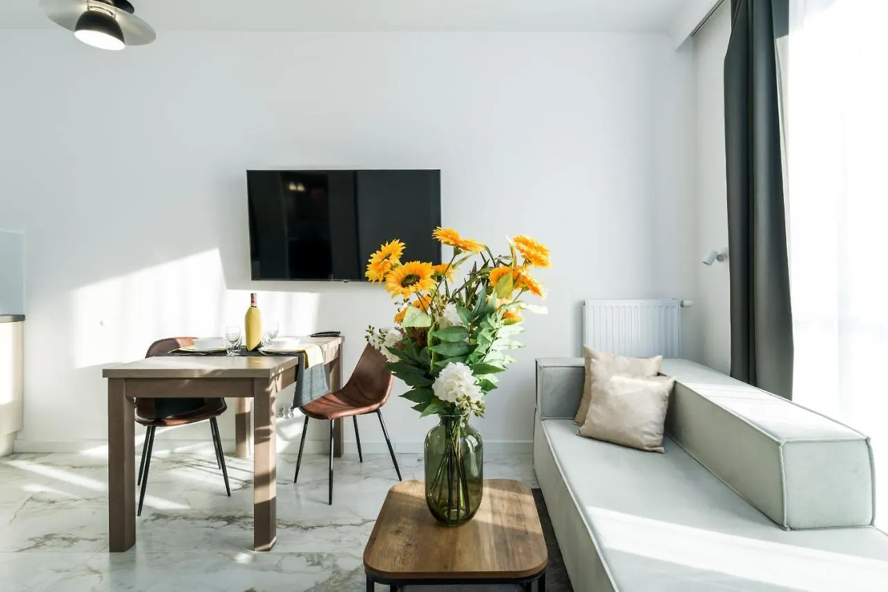 Apartments Poznan Chwaliszewo Residence With Free Garage By Noclegi Renters